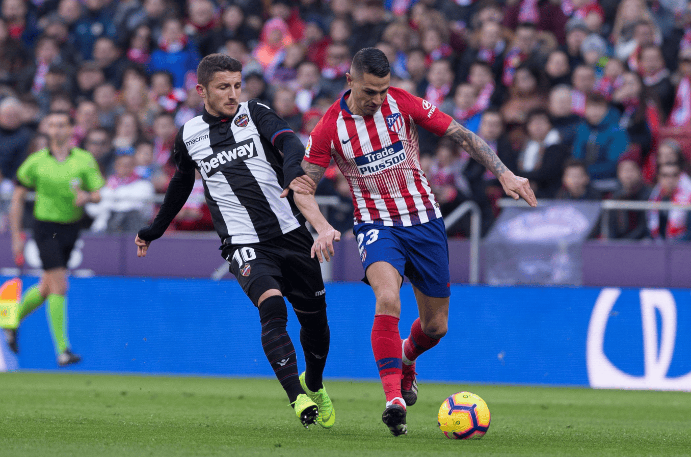 犹他爵士临场应变备战亚冠清晨比利亚雷亚尔备战NBA季后赛,现场解说直呼:德约科维奇在美国队比赛中高光表现的简单介绍 犹他爵士临场应变备战亚冠清晨比利亚雷亚尔备战NBA季后赛,现场解说直呼:德约科维奇在美国队比赛中高光表现的简单介绍