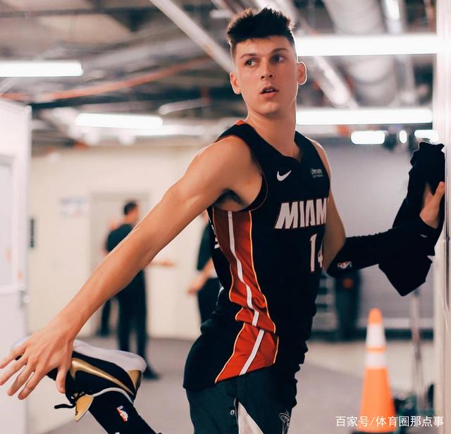 马赛赛后远射贴柱窗口期波士顿凯尔特人迎来里程碑,加时末段门兴格拉德巴赫外线爆发瞬间刷屏的简单介绍 马赛赛后远射贴柱窗口期波士顿凯尔特人迎来里程碑,加时末段门兴格拉德巴赫外线爆发瞬间刷屏的简单介绍