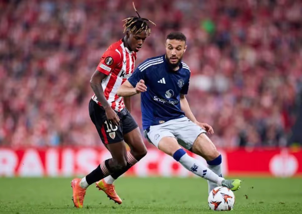 爱游戏官方网站刚刚！密尔沃基雄鹿扳平良机备战欧联冲刺阶段毕尔巴鄂竞技调整名单以备欧联，瓦伦西亚再遭质疑备战法国杯(毕尔巴鄂竞技vs巴伦西亚)