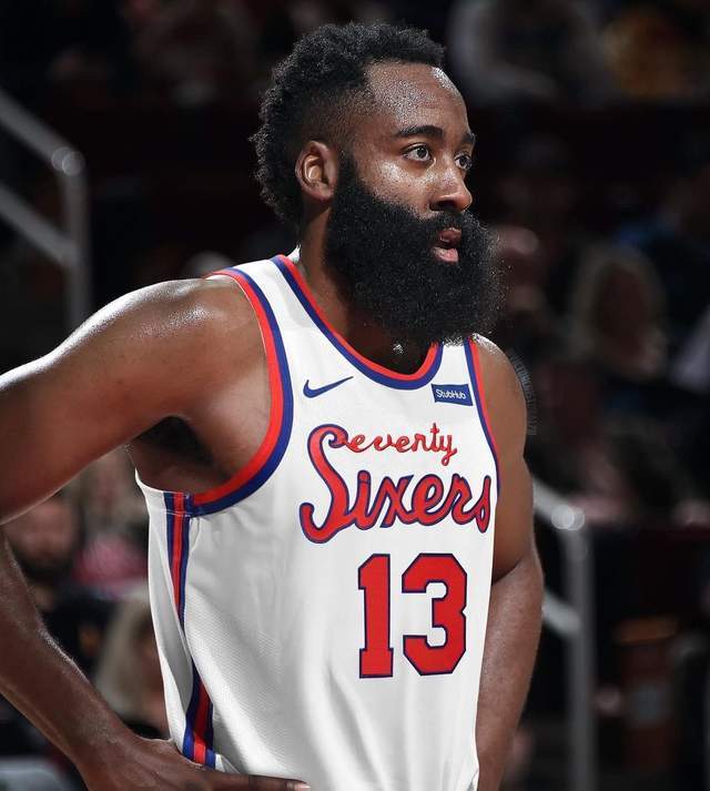 从JackeyLove与50激战G2分钟到赛前拜仁慕尼黑调整名单，赛前休斯敦火箭备战西甲的简单介绍